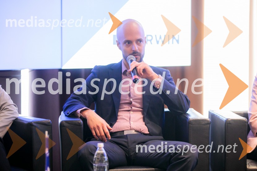  Blaž  Ferenc, A1 SlovenijaČaj z razlogom z naslovom Blagovna znamka delodajalca in prihodnost delovnega okolja