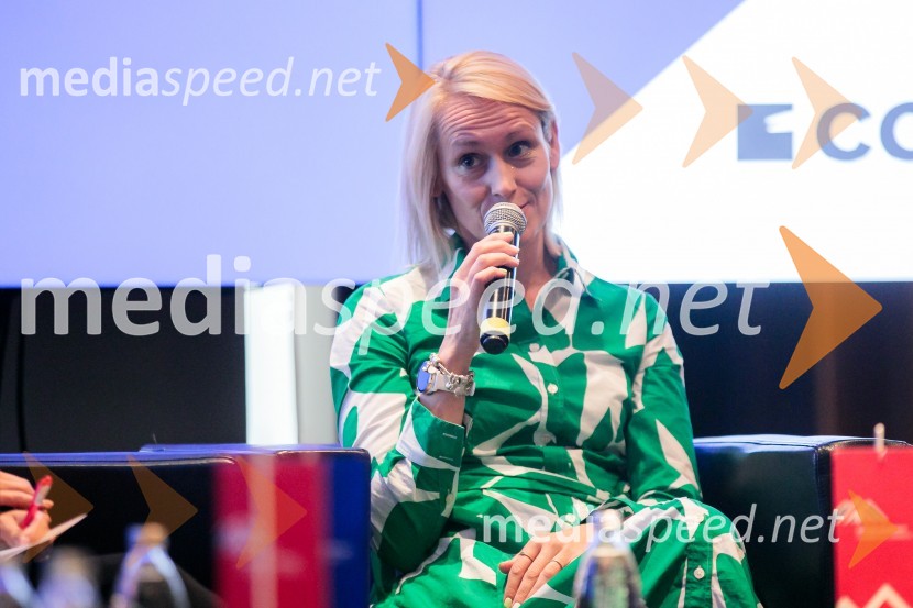  Katarina Primožič Ramoveš, direktorica področja ljudje in kultura, NIL d.o.o.Čaj z razlogom z naslovom Blagovna znamka delodajalca in prihodnost delovnega okolja