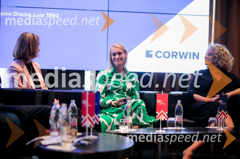  Katarina Primožič Ramoveš, direktorica področja ljudje in kultura, NIL d.o.o.;  Petra Zakrajšek, arhitektkaČaj z razlogom z naslovom Blagovna znamka delodajalca in prihodnost delovnega okolja