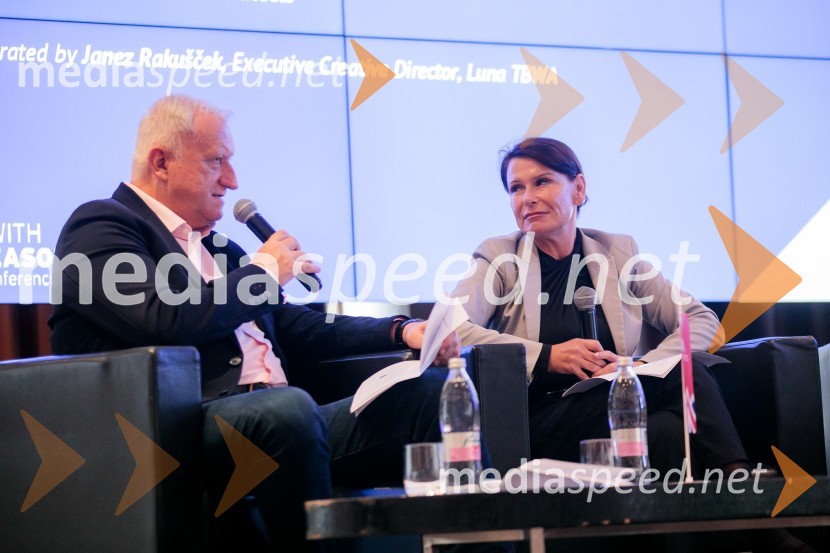  Janez Rakušček, izvršni kreativni direktor Luna TBWA;  Katarina Babnik, psihologinjaČaj z razlogom z naslovom Blagovna znamka delodajalca in prihodnost delovnega okolja