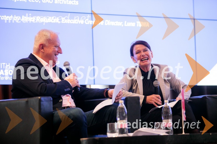  Janez Rakušček, izvršni kreativni direktor Luna TBWA;  Katarina Babnik, psihologinjaČaj z razlogom z naslovom Blagovna znamka delodajalca in prihodnost delovnega okolja