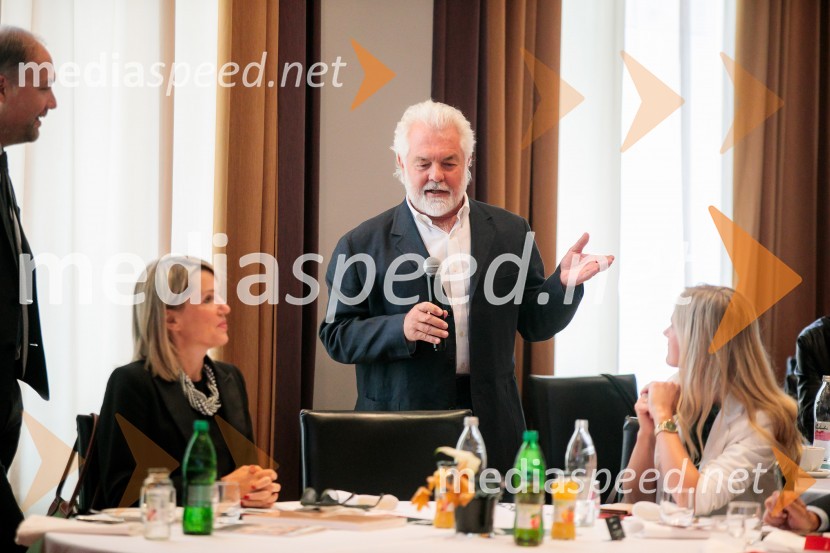 Čaj z razlogom z naslovom Blagovna znamka delodajalca in prihodnost delovnega okolja