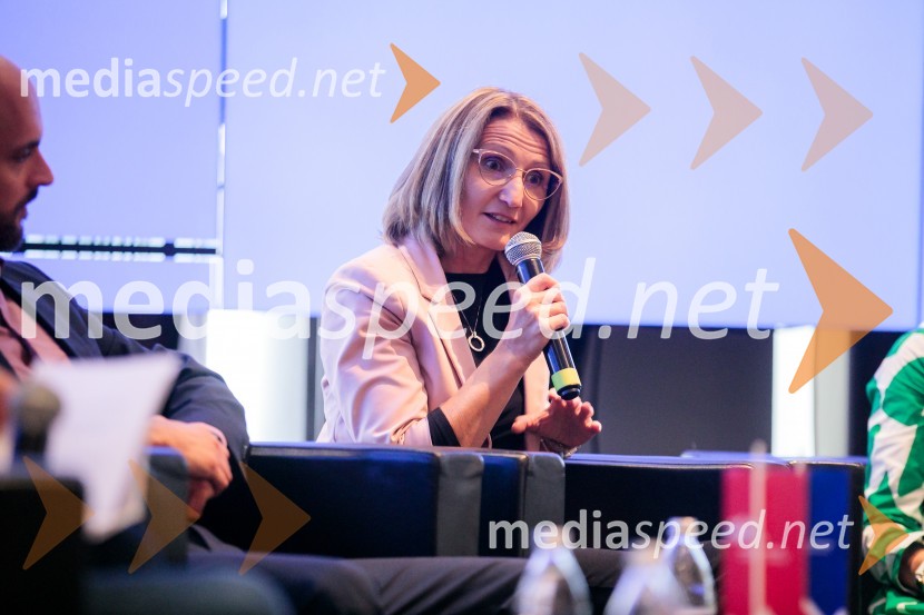  Ivana Nedižavec Korada,  namestnica direktorice, Center of Excellence in FinanceČaj z razlogom z naslovom Blagovna znamka delodajalca in prihodnost delovnega okolja