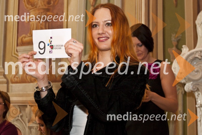 Apolonia, pevka (žreb vrstnega reda nastopajočih)Slovenska popevka 2009, novinarska konferenca in žrebanje vrstnega reda nastopajočih