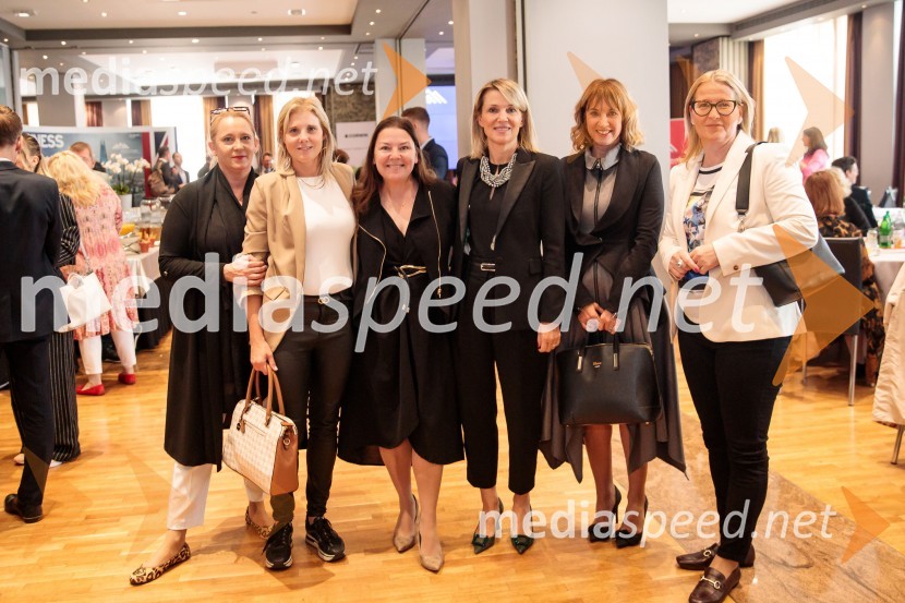  ... ;  ... ;  Tjaša Kolenc Filipčič, vodja upravljanja z blagovno znamko in direktorica marketinga v Skupini Triglav;  Barbara Uranjek, direktorica, Britansko-slovenska gospodarska zbornica;  Mateja Geržina, direktorica HR in skladnosti poslovanja, Triglav INT d.d.;  Nataša Arko,  client partner, BOC InstituteČaj z razlogom z naslovom Blagovna znamka delodajalca in prihodnost delovnega okolja