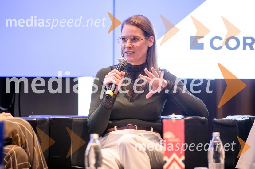  Urška Stanovnik, vdja kadrovske službe, BetterČaj z razlogom z naslovom Blagovna znamka delodajalca in prihodnost delovnega okolja