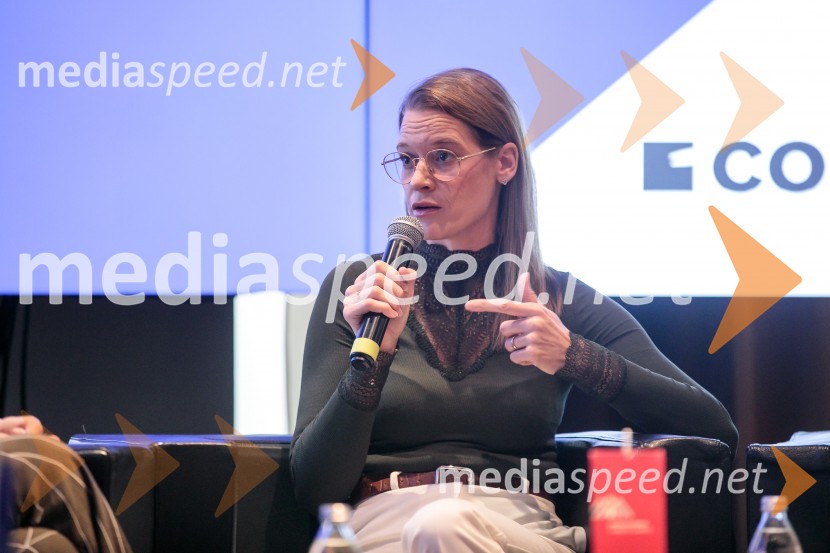  Urška Stanovnik, vdja kadrovske službe, BetterČaj z razlogom z naslovom Blagovna znamka delodajalca in prihodnost delovnega okolja