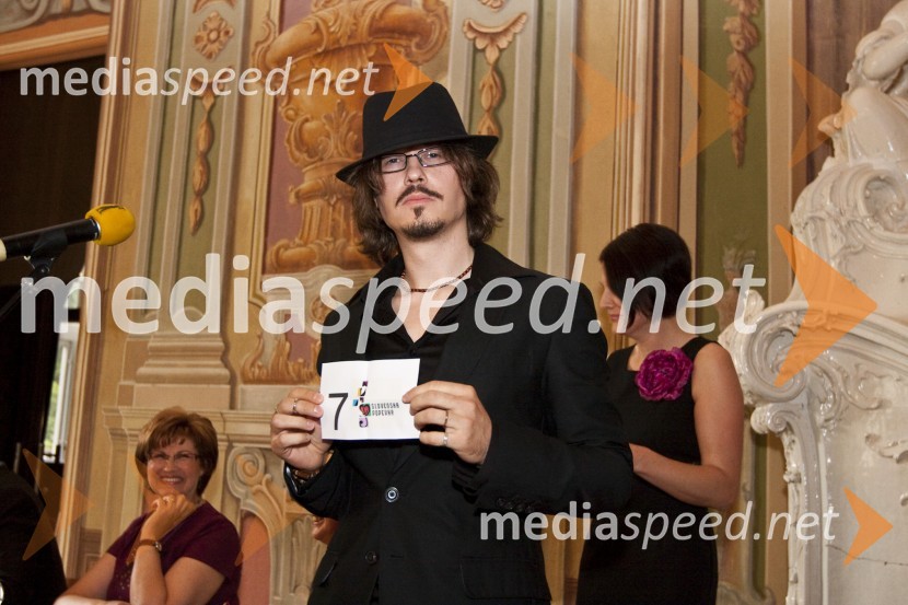 Julliete Justin, pevec (žreb vrstnega reda nastopajočih)Slovenska popevka 2009, novinarska konferenca in žrebanje vrstnega reda nastopajočih