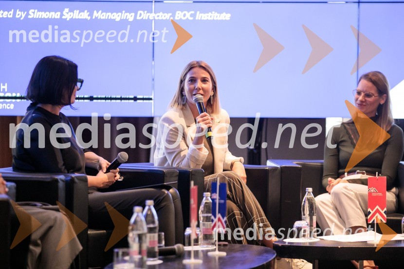  Urška Kajtner, vodja operative, Mesi d.o.o.;  Urška Stanovnik, vdja kadrovske službe, BetterČaj z razlogom z naslovom Blagovna znamka delodajalca in prihodnost delovnega okolja