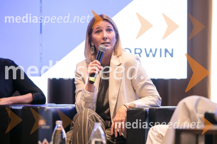  Urška Kajtner, vodja operative, Mesi d.o.o.Čaj z razlogom z naslovom Blagovna znamka delodajalca in prihodnost delovnega okolja