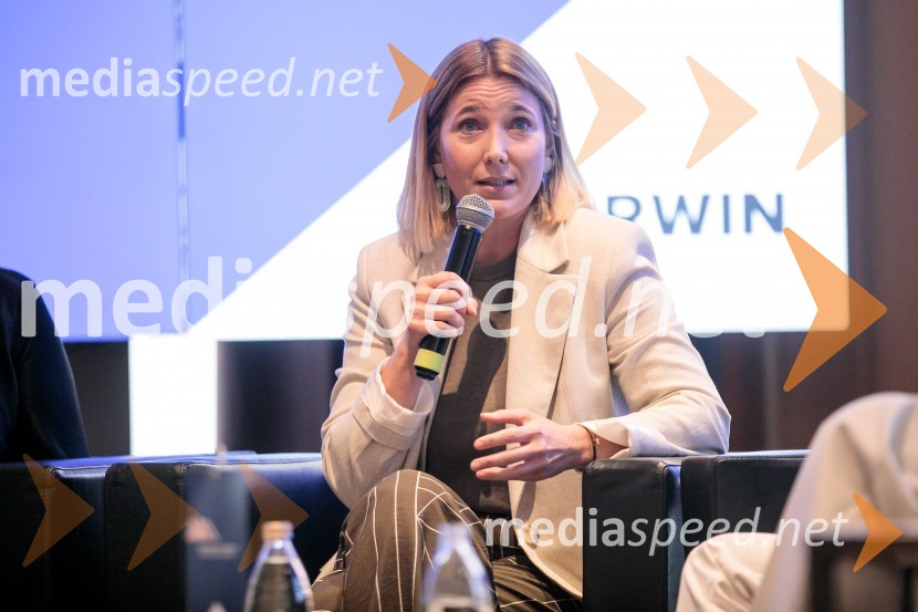  Urška Kajtner, vodja operative, Mesi d.o.o.Čaj z razlogom z naslovom Blagovna znamka delodajalca in prihodnost delovnega okolja