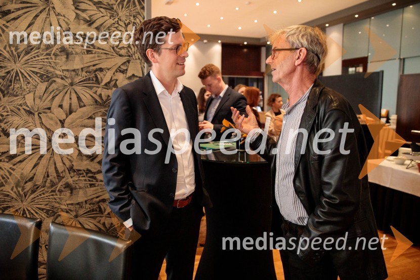 Čaj z razlogom z naslovom Blagovna znamka delodajalca in prihodnost delovnega okolja