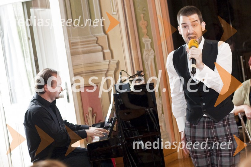 Patrik Greblo, glasbenik in Anžej Dežan, pevec in TV voditeljSlovenska popevka 2009, novinarska konferenca in žrebanje vrstnega reda nastopajočih