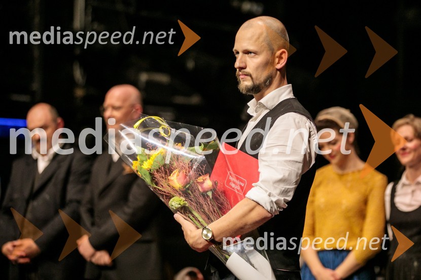  Jernej Gašperin, igralecKazimir in Karolina, premiera drame na odru MGL