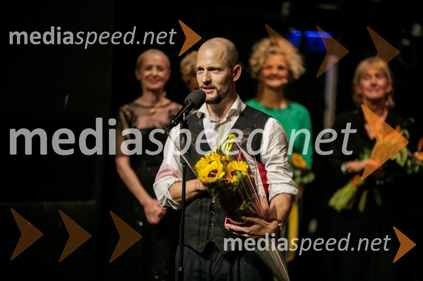  Jernej Gašperin, igralecKazimir in Karolina, premiera drame na odru MGL