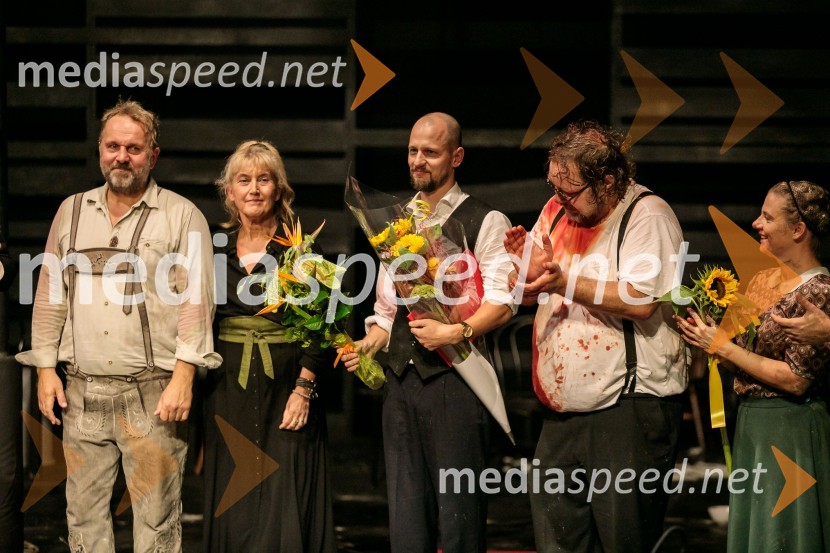  Lotos Vincenc Šparovec, igralec;  Barbara Hieng Samobor, direktorica in umetniška vodja MGL;  Jernej Gašperin, igralec;  Primož Pirnat, igralec;  Jana Zupančič, igralkaKazimir in Karolina, premiera drame na odru MGL