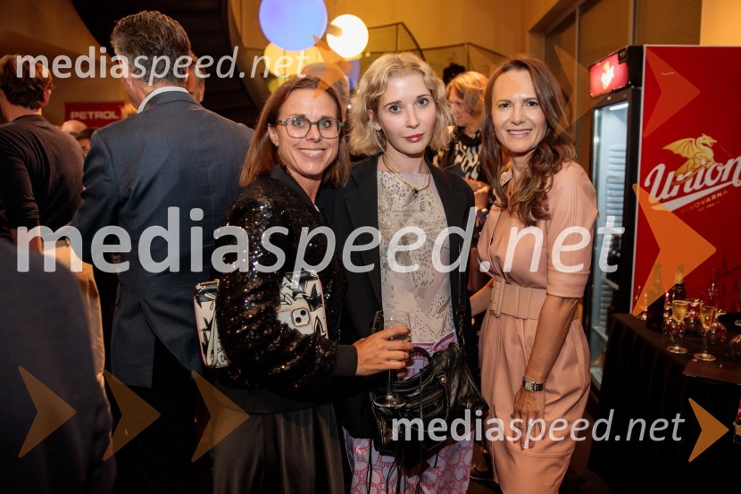  Petra Hrastar, MGL;  Eva Mahkovic, dramaturginja in avtorica;  ... Kazimir in Karolina, premiera drame na odru MGL