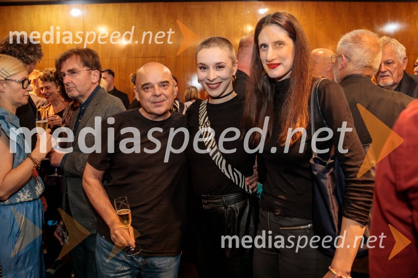  Branko  Rožman, avtor glasbe in korepetitor;  Nataša Keser, igralka;  Miranda  Trnjanin, igralkaKazimir in Karolina, premiera drame na odru MGL