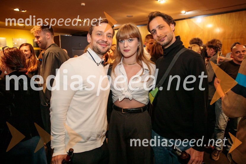  ... ;  ... ;  Voranc  Boh, igralecKazimir in Karolina, premiera drame na odru MGL