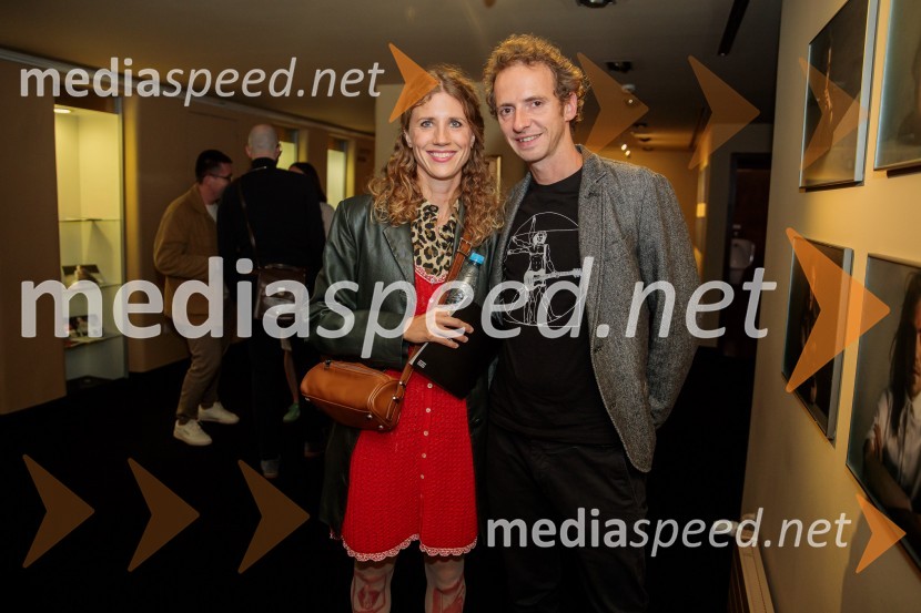  ... ;  Laren  Polič Zdravič, glasbenik in igralecKazimir in Karolina, premiera drame na odru MGL