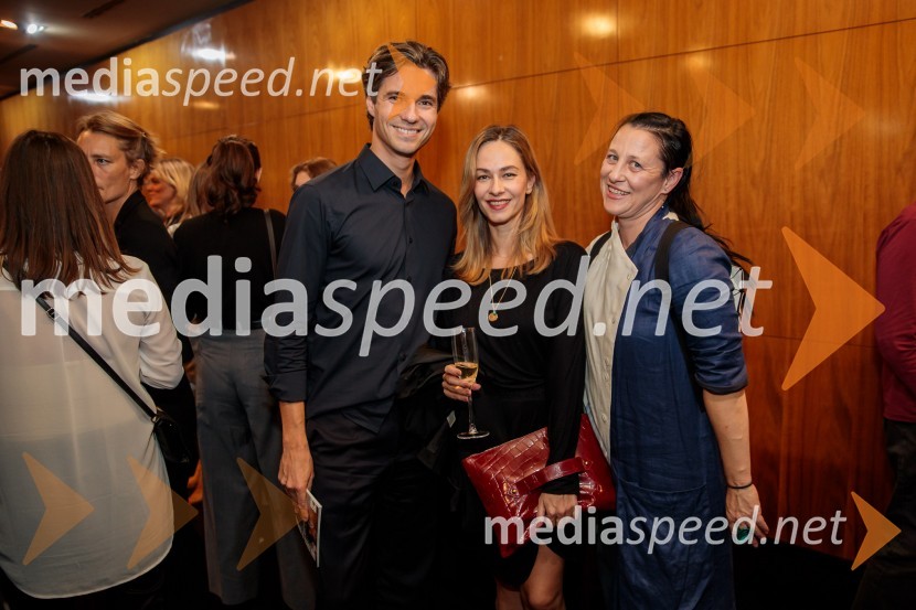  Luka Mesec, podpredsednik vlade in minister za delo, družino, socialne zadeve in enake možnosti;  ... ;  ... Kazimir in Karolina, premiera drame na odru MGL