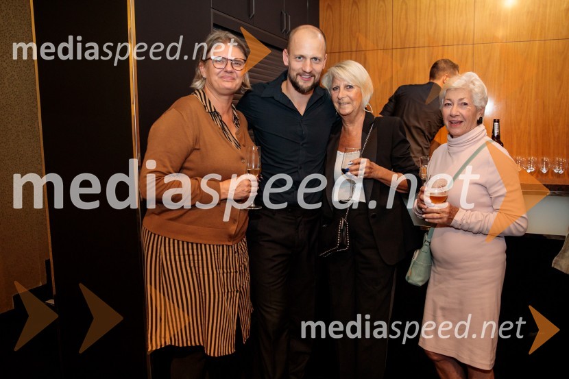  ... ;  Jernej Gašperin, igralec;  ... ;  ... Kazimir in Karolina, premiera drame na odru MGL