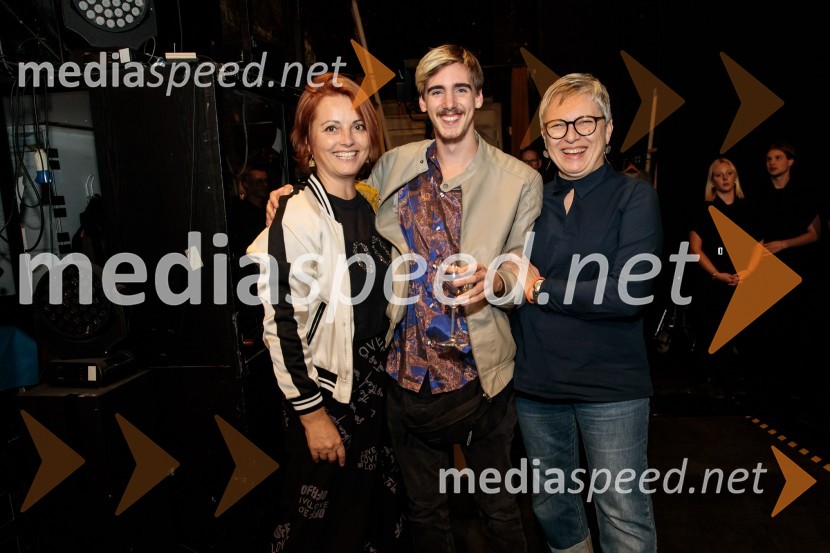  Tilen Oblak, asistent dramaturginje;  ... ;  ... Kazimir in Karolina, premiera drame na odru MGL