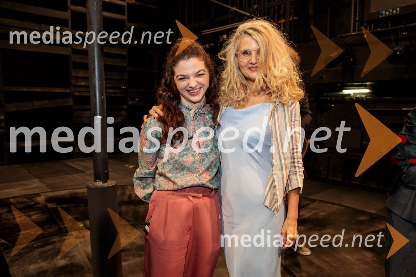  Diana  Kolenc, igralka;  Tanja Dimitrievska, igralkaKazimir in Karolina, premiera drame na odru MGL