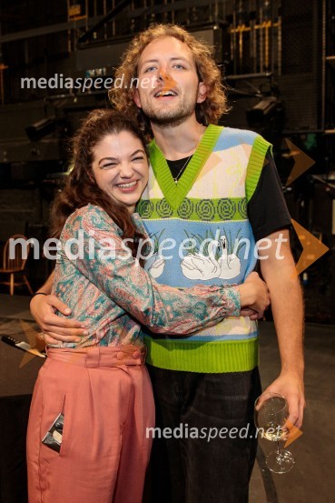  Diana  Kolenc, igralka;  Jaka Smerkolj Simoneti, dramaturg in kritikKazimir in Karolina, premiera drame na odru MGL