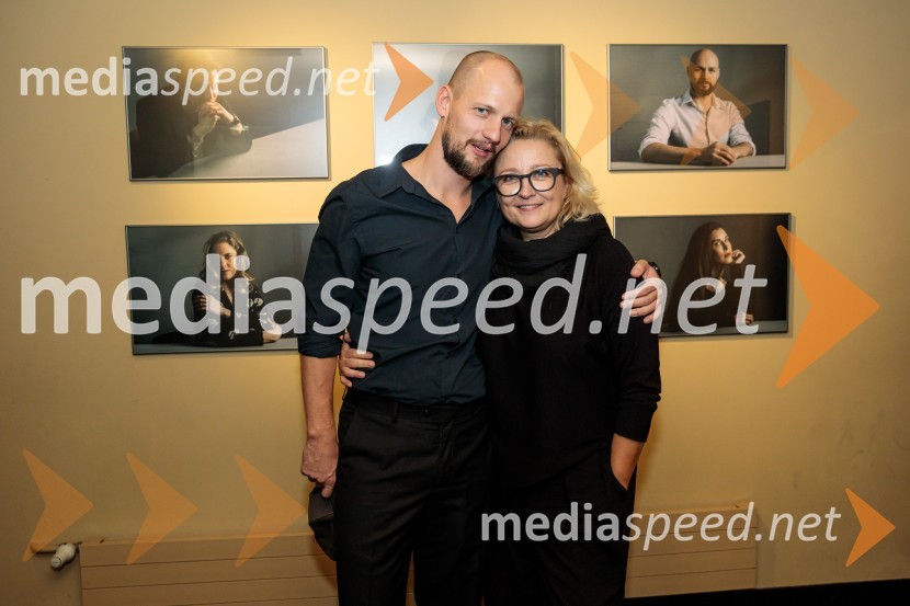  Jernej Gašperin, igralec;  Nataša Barbara Gračner, režiserka in igralkaKazimir in Karolina, premiera drame na odru MGL