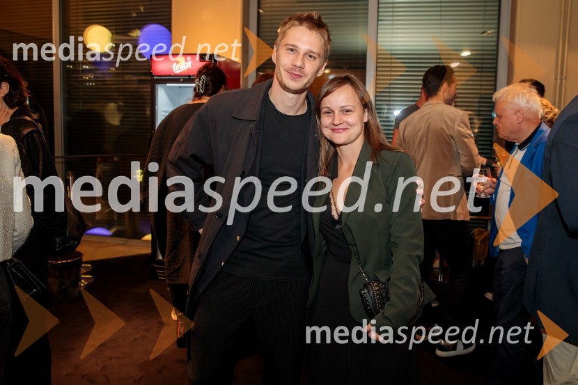  Timon Šturbej, igralec;  ... Kazimir in Karolina, premiera drame na odru MGL