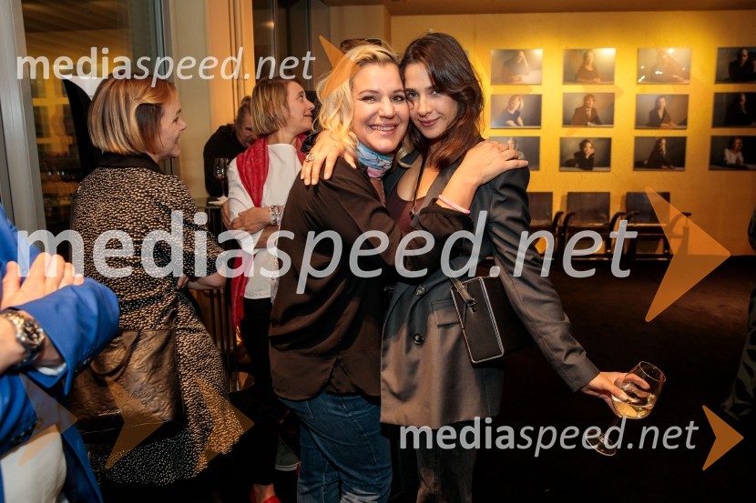  Karin Komljanec, igralka;  Saša Pavlin Stošić, igralkaKazimir in Karolina, premiera drame na odru MGL