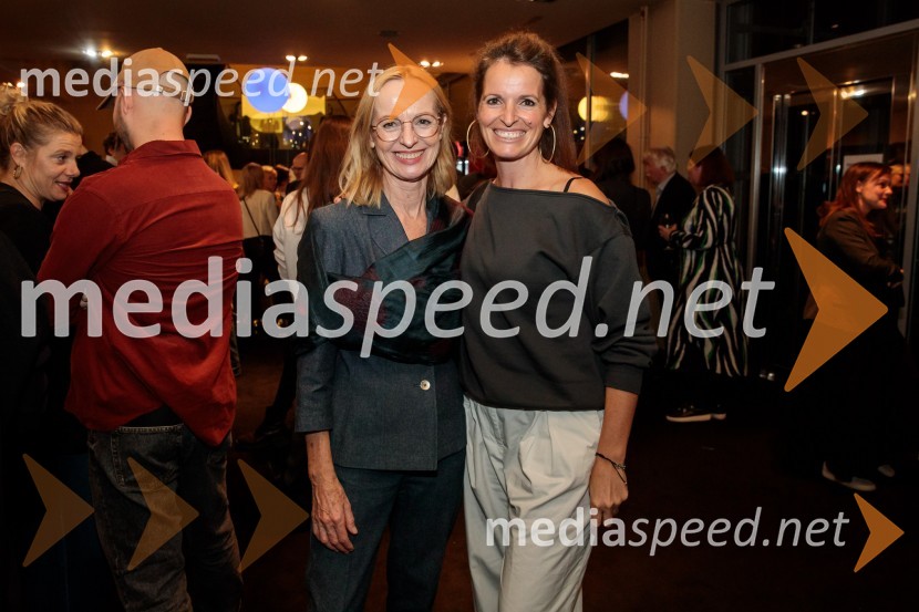  Bernarda Oman, igralka;  Ana Horvat Dolinar, igralkaKazimir in Karolina, premiera drame na odru MGL