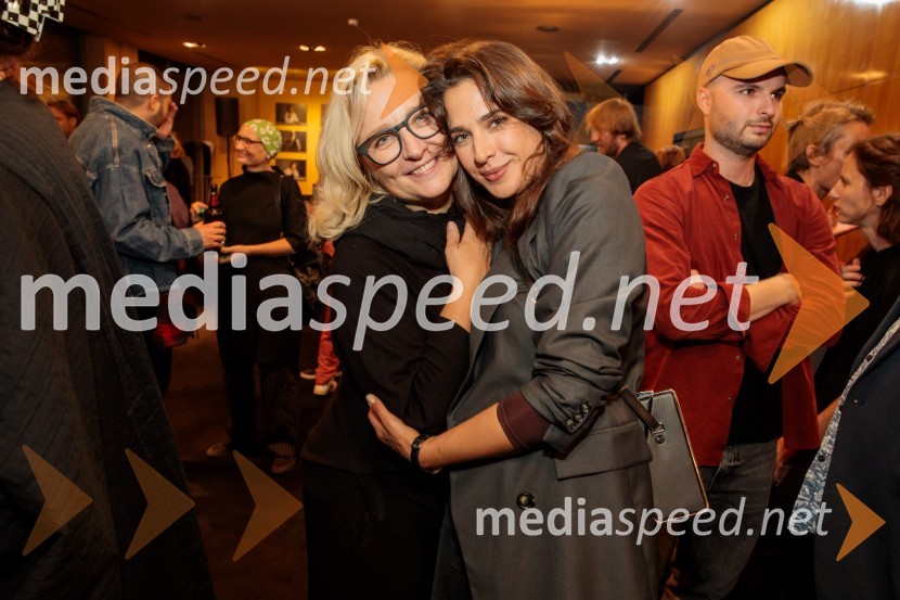  Nataša Barbara Gračner, režiserka in igralka;  Saša Pavlin Stošić, igralkaKazimir in Karolina, premiera drame na odru MGL