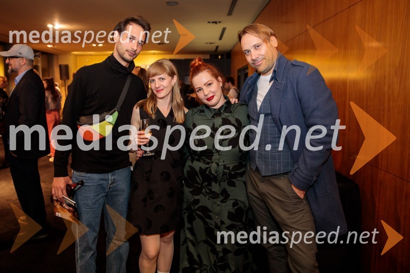  Voranc  Boh, igralec;  Lena Hribar  Škrlec, igralka;  ... ;  Rok Kunaver, igralecKazimir in Karolina, premiera drame na odru MGL