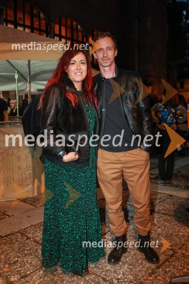  Živa Jalovec, neodvisna strokovnjakinja za komuniciranje in vsebinski marketing;  ... Gušti s prijatelji proslavil 40 let glasbene kariere