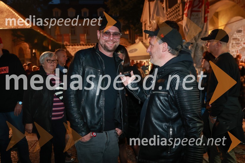  Tomi Meglič, glasbenik, pevec skupine Siddharta;  ... Gušti s prijatelji proslavil 40 let glasbene kariere