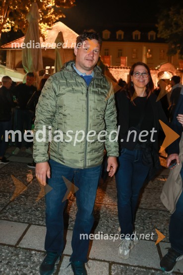  Boštjan Reberšak, novinar;  ... Gušti s prijatelji proslavil 40 let glasbene kariere