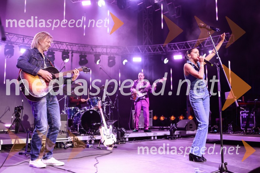  Miha Guštin-Gušti, glasbenik;  Leyre  Legarda Ventura, pevkaGušti s prijatelji proslavil 40 let glasbene kariere