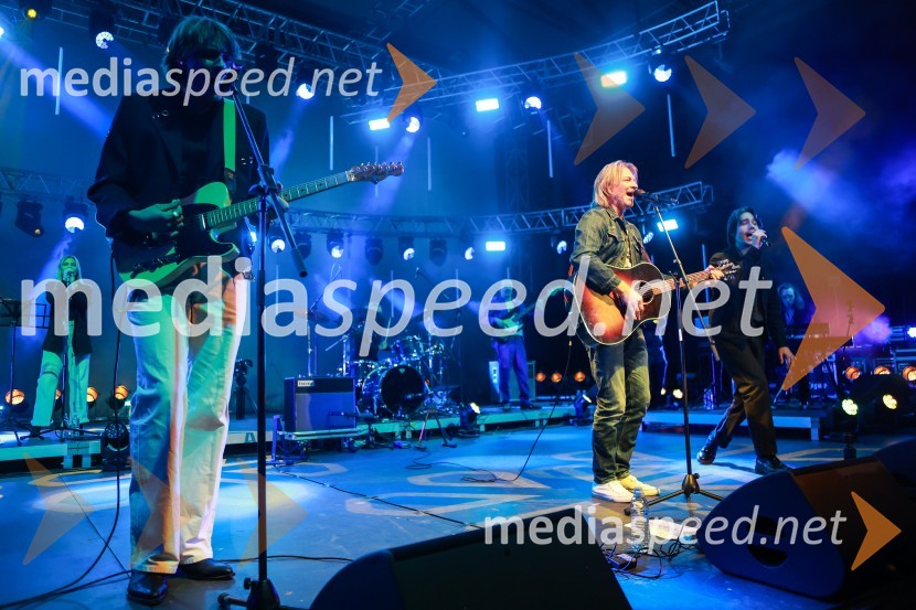  Kris  Guštin, Joker Out;  Miha Guštin-Gušti, glasbenik;  Bojan Cvjetićanin, Joker OutGušti s prijatelji proslavil 40 let glasbene kariere