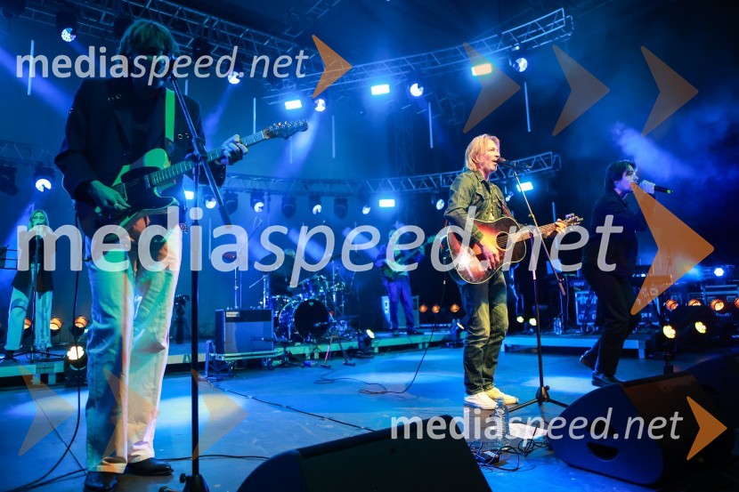  Kris  Guštin, Joker Out;  Miha Guštin-Gušti, glasbenikGušti s prijatelji proslavil 40 let glasbene kariere