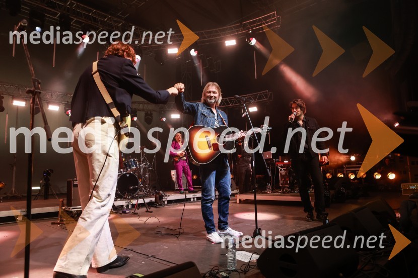  Kris  Guštin, Joker Out;  Miha Guštin-Gušti, glasbenikGušti s prijatelji proslavil 40 let glasbene kariere