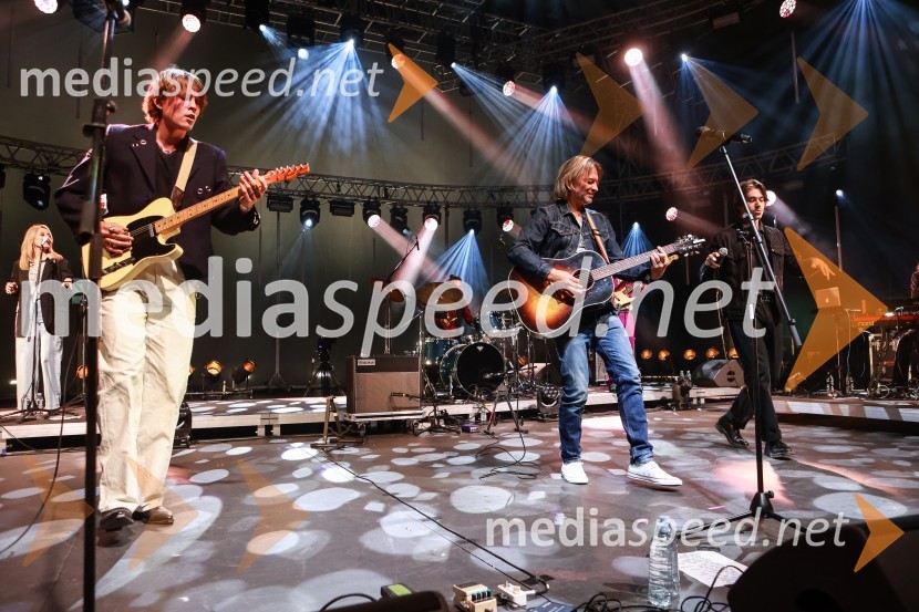  Kris  Guštin, Joker Out;  Miha Guštin-Gušti, glasbenik;  Bojan Cvjetićanin, Joker OutGušti s prijatelji proslavil 40 let glasbene kariere