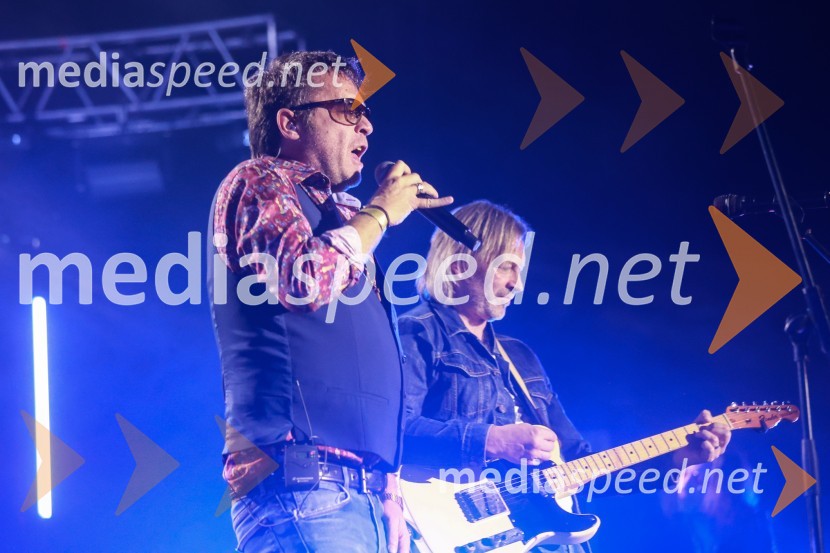  Grega Skočir, pevec, Big Foot Mama;  Miha Guštin-Gušti, glasbenikGušti s prijatelji proslavil 40 let glasbene kariere