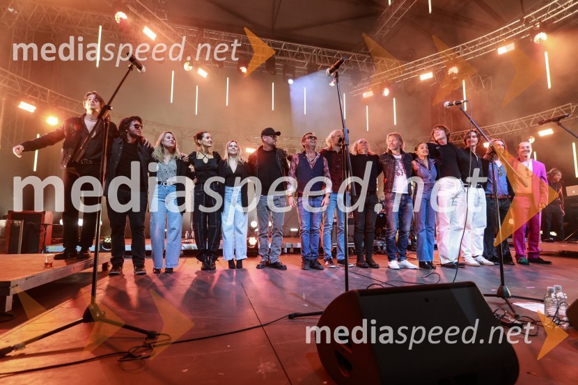  Bojan Cvjetićanin, Joker Out;  ... ;  ... ;  Polona  Kasal, pevka;  ... ;  Tomi Meglič, glasbenik, pevec skupine Siddharta;  Grega Skočir, pevec, Big Foot Mama;  ... ;  ... ;  Miha Guštin-Gušti, glasbenik;  Leyre  Legarda Ventura, pevka;  Kris  Guštin, Joker Out;  Urban Koritnik, Jet Black Diamonds;  ... ;  ... Gušti s prijatelji proslavil 40 let glasbene kariere