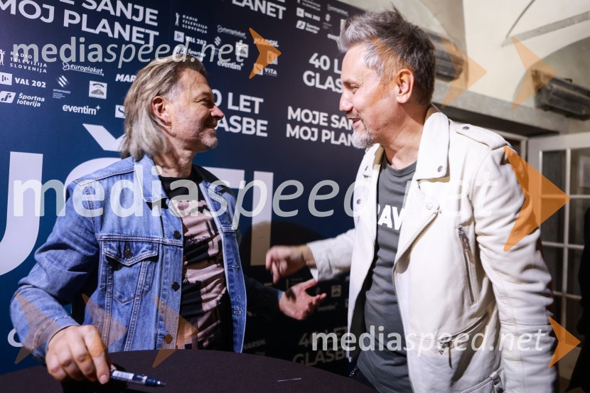  Miha Guštin-Gušti, glasbenik;  ... Gušti s prijatelji proslavil 40 let glasbene kariere