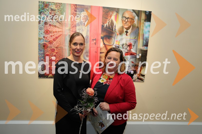  Alenka Slavinec, fotografinja;  ... Odprtje razstave No. 108 – Boris Pahor