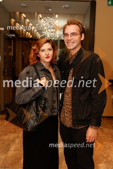  Nina  Ramšak Marković, režiserka;  Matic Maco Lukšič, igralecČas za veselje, premiera drame v MGL