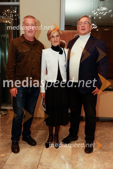  Ivica Buljan, režiser;  Mojca Kreft, dramaturginja in teatrologinja;  Robert Waltl, direktor, Mini teaterČas za veselje, premiera drame v MGL