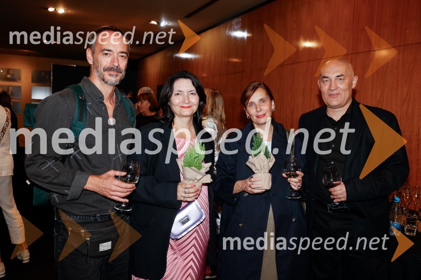  Damjan Kecojević, igralec;  Petra Pogorevc, dramaturginja in avtorica;  Anja Suša, režiserka;  ... Čas za veselje, premiera drame v MGL